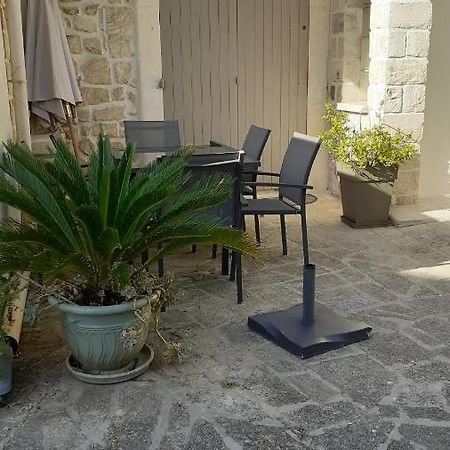 Ma Petite Maison Dans..... Maussane les Alpilles Ngoại thất bức ảnh